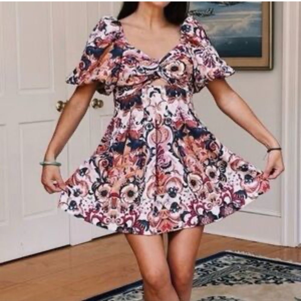 House of Harlow Floral Paisley Puff-Sleeve Mini Dress in Multi-Color